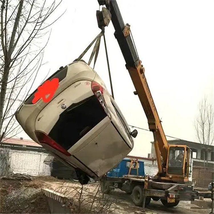 芜湖三山吊车吊轿车租赁指南：如何选吨位、避风险、省预算