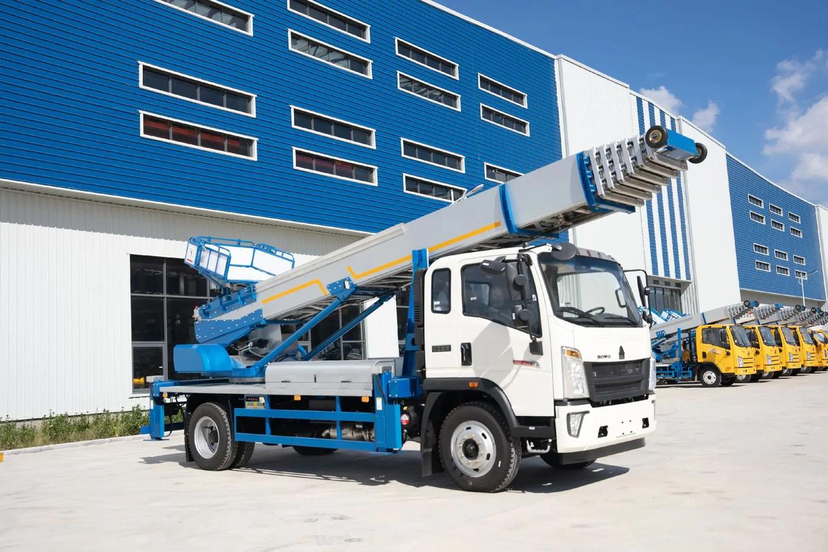 芜湖三山出租云梯车高空作业车 建筑垃圾搬运