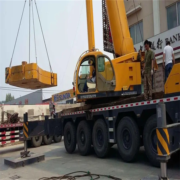 芜湖三山当地吊车出租|机器吊装|75吨|工厂搬迁服务